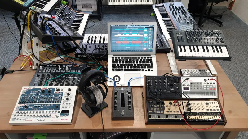 Stems, Streams, and the Streets: How West Coast Artists Are Handing Fans the Keys to the Studio